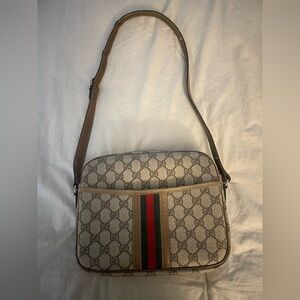 Gucci vintage bag EUC tan GG with stripes